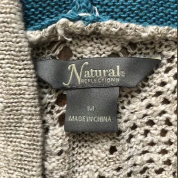 ✨NWOT ~Natural Reflections ~ Long Crochet Hooded Sleeveless Cardigan ~ Ladies M - Picture 3 of 5